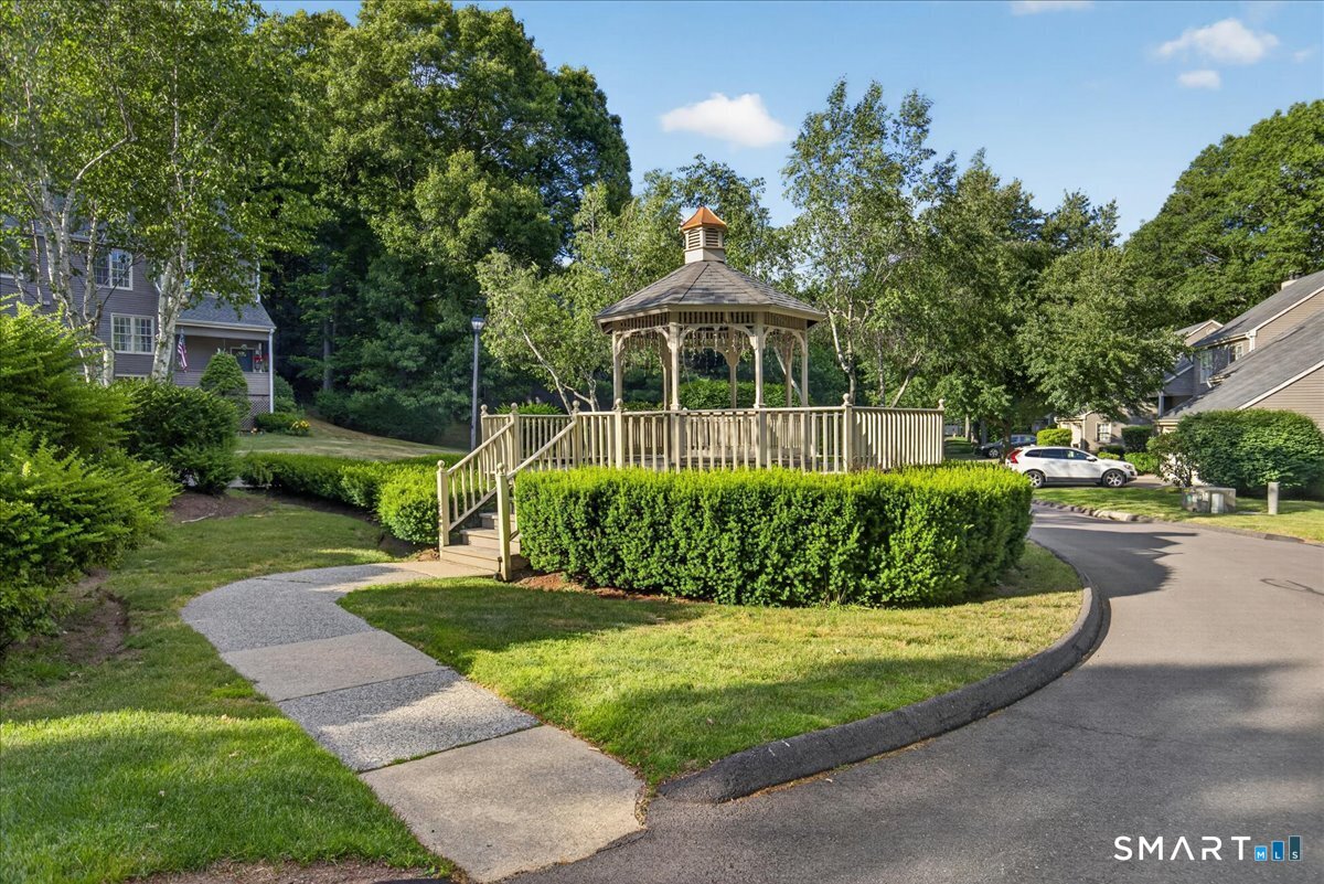 40 Eaton Woods Road Hamden CT 06518