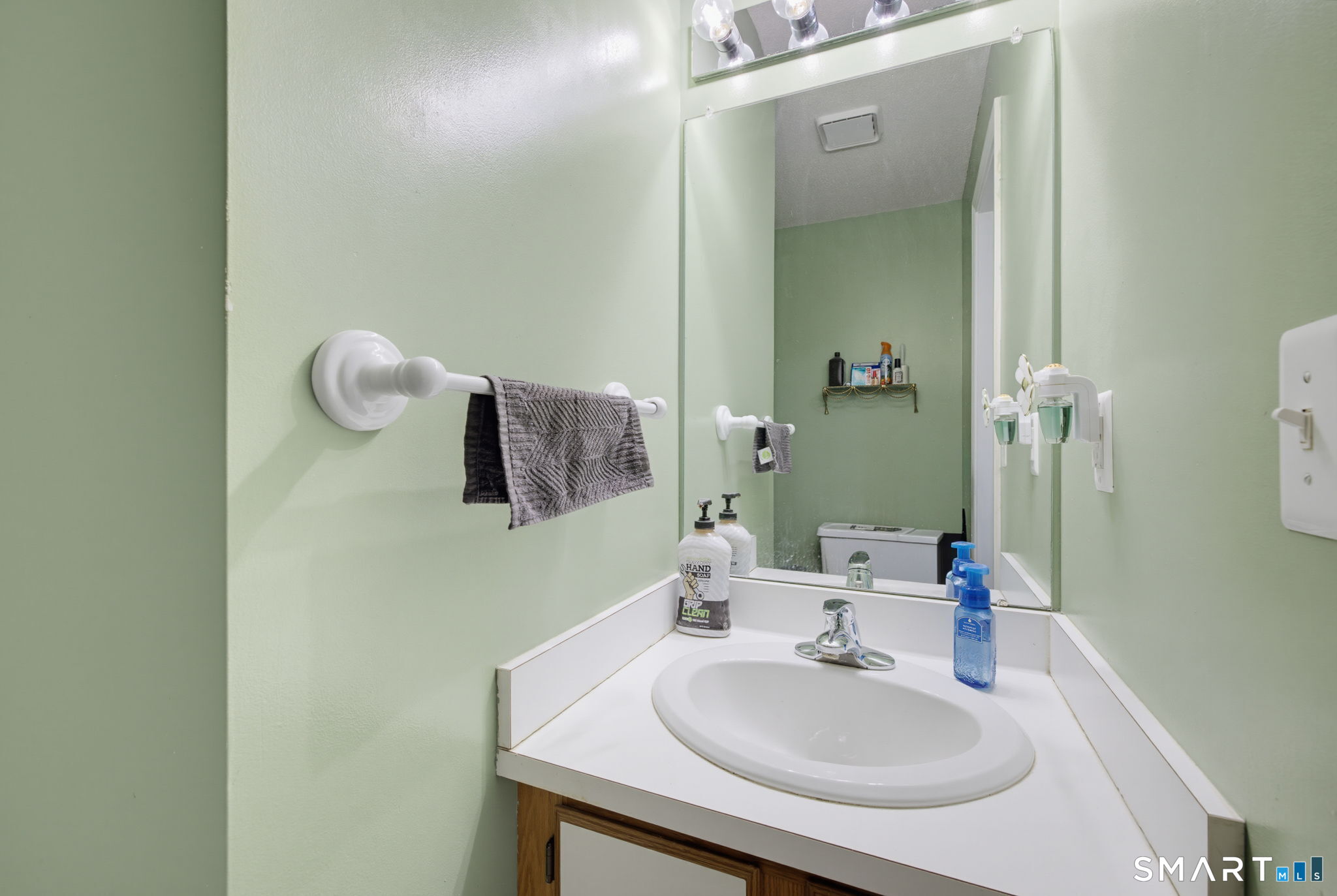 133 Oak Ridge Drive Windsor Locks CT 06096