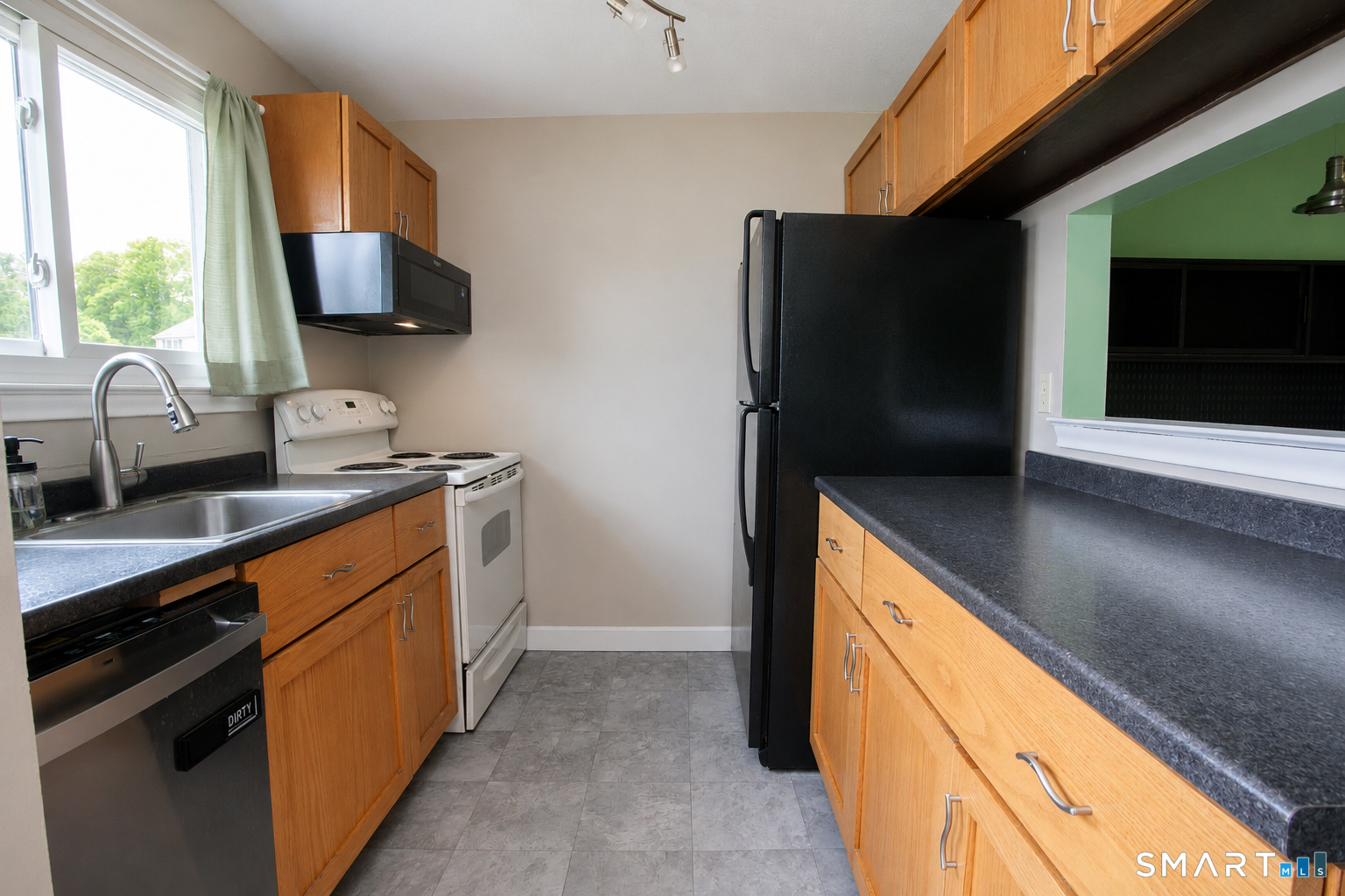 16 Seymour Road East Granby CT 06026