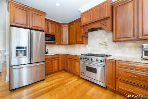 32 Shipyard Lane Milford CT 06460