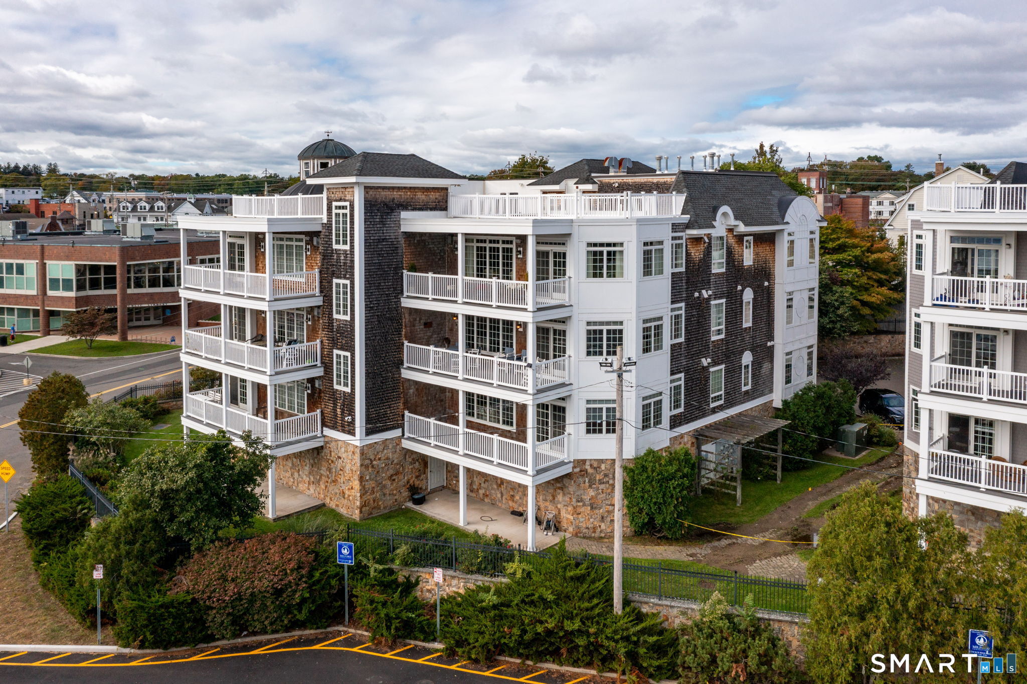 32 Shipyard Lane Milford CT 06460