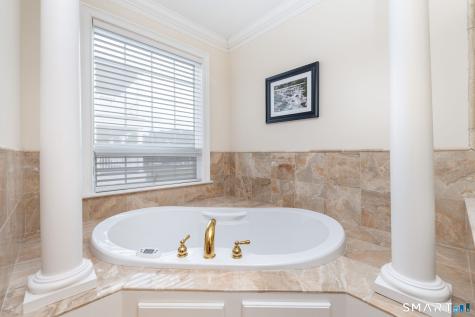 32 Shipyard Lane Milford CT 06460