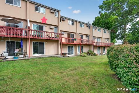 608 Shennecossett Road Groton CT 06340