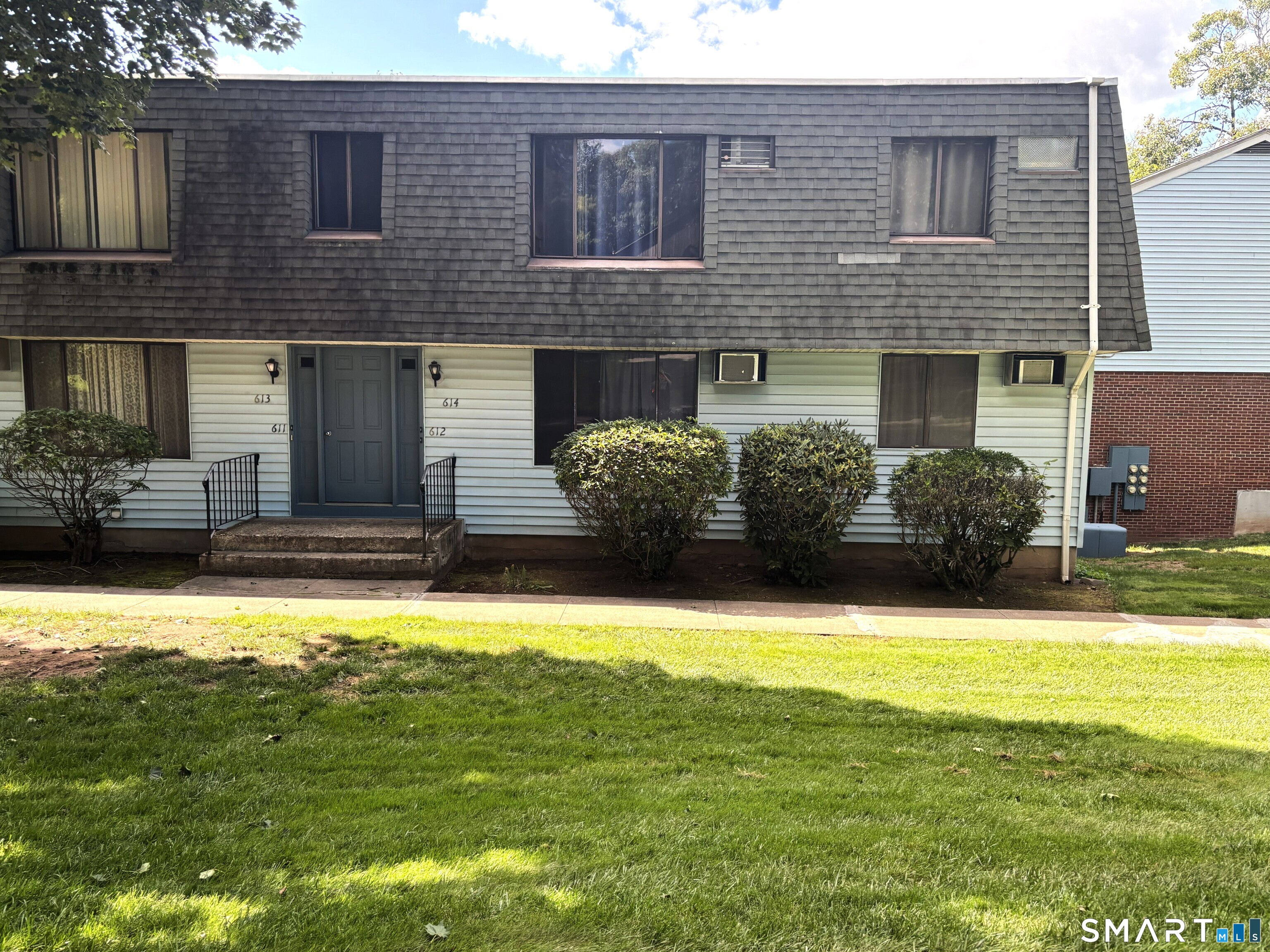 612 Blackstone Village Meriden CT 06450