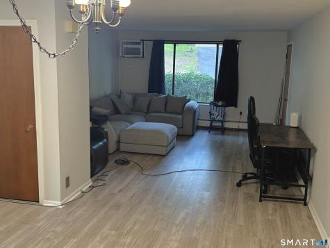 612 Blackstone Village Meriden CT 06450