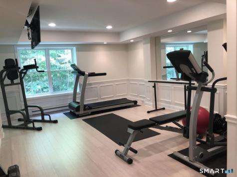 293 Sterling Drive Newington CT 06111