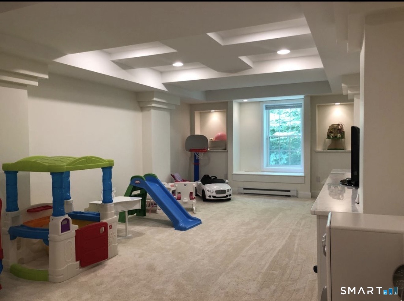 293 Sterling Drive Newington CT 06111