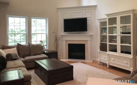 293 Sterling Drive Newington CT 06111