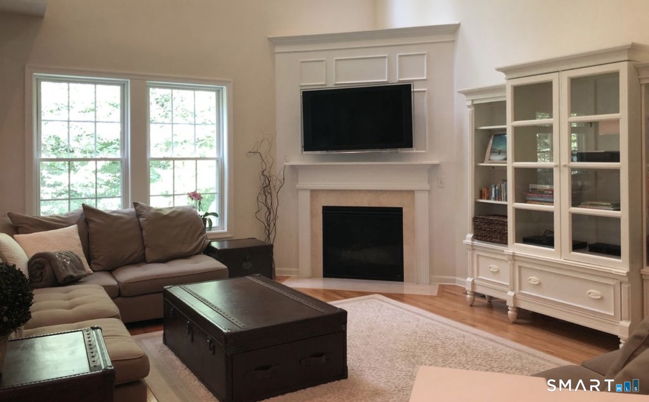293 Sterling Drive Newington CT 06111