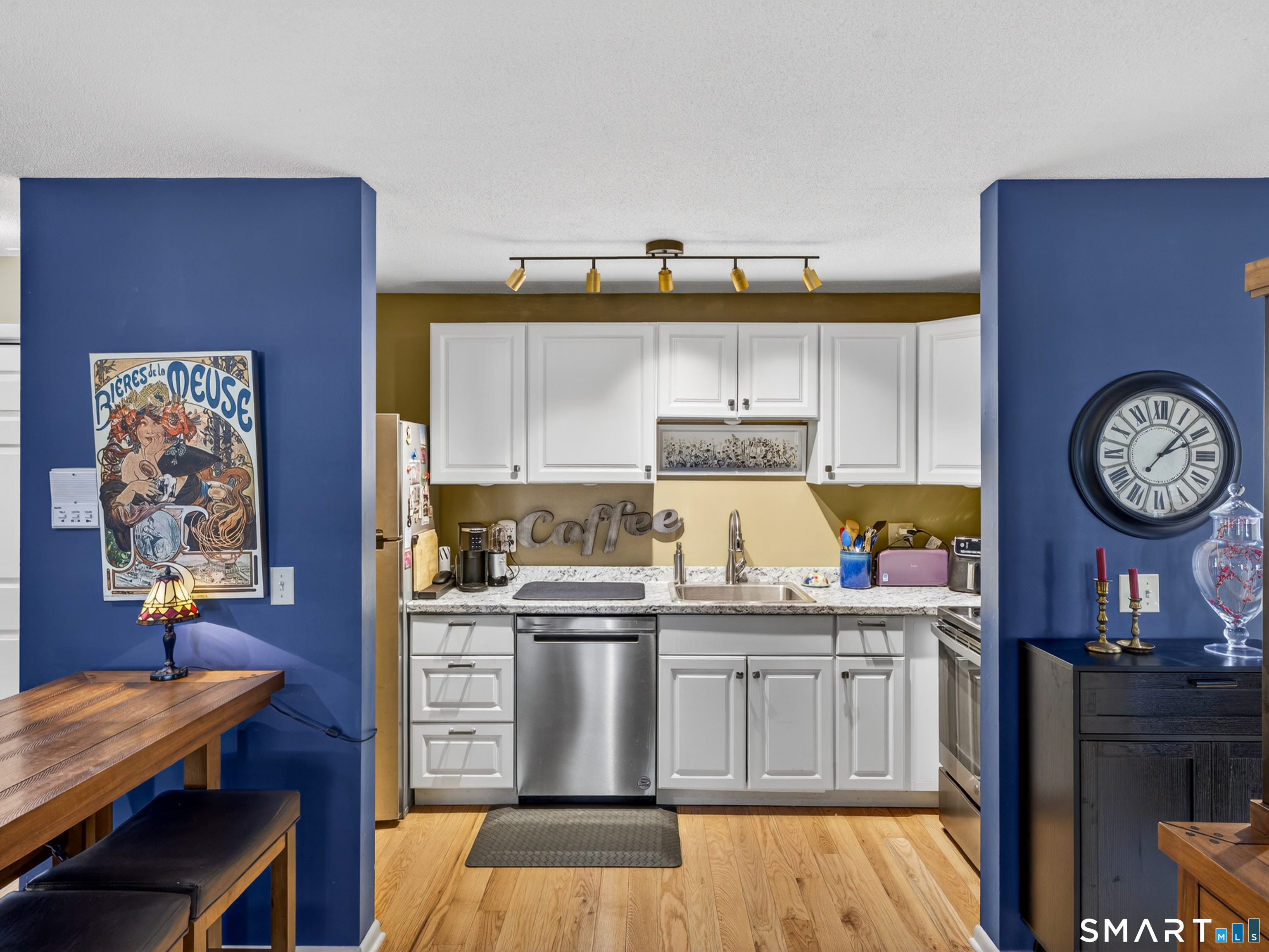 82 Longview Street Waterford CT 06385