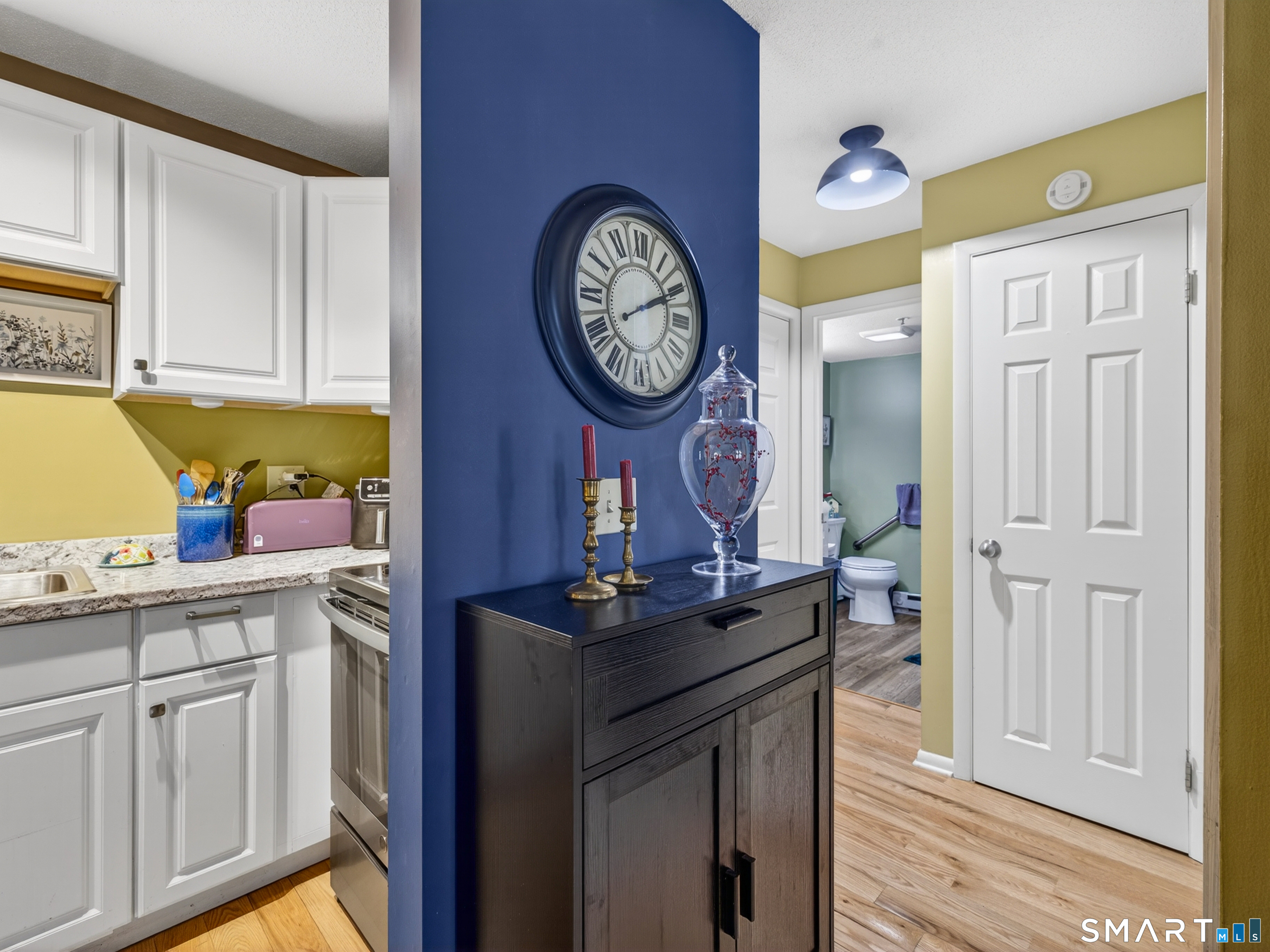 82 Longview Street Waterford CT 06385