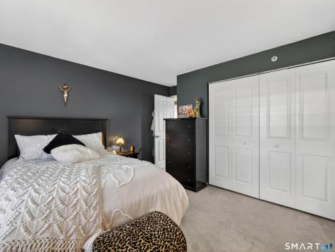 82 Longview Street Waterford CT 06385
