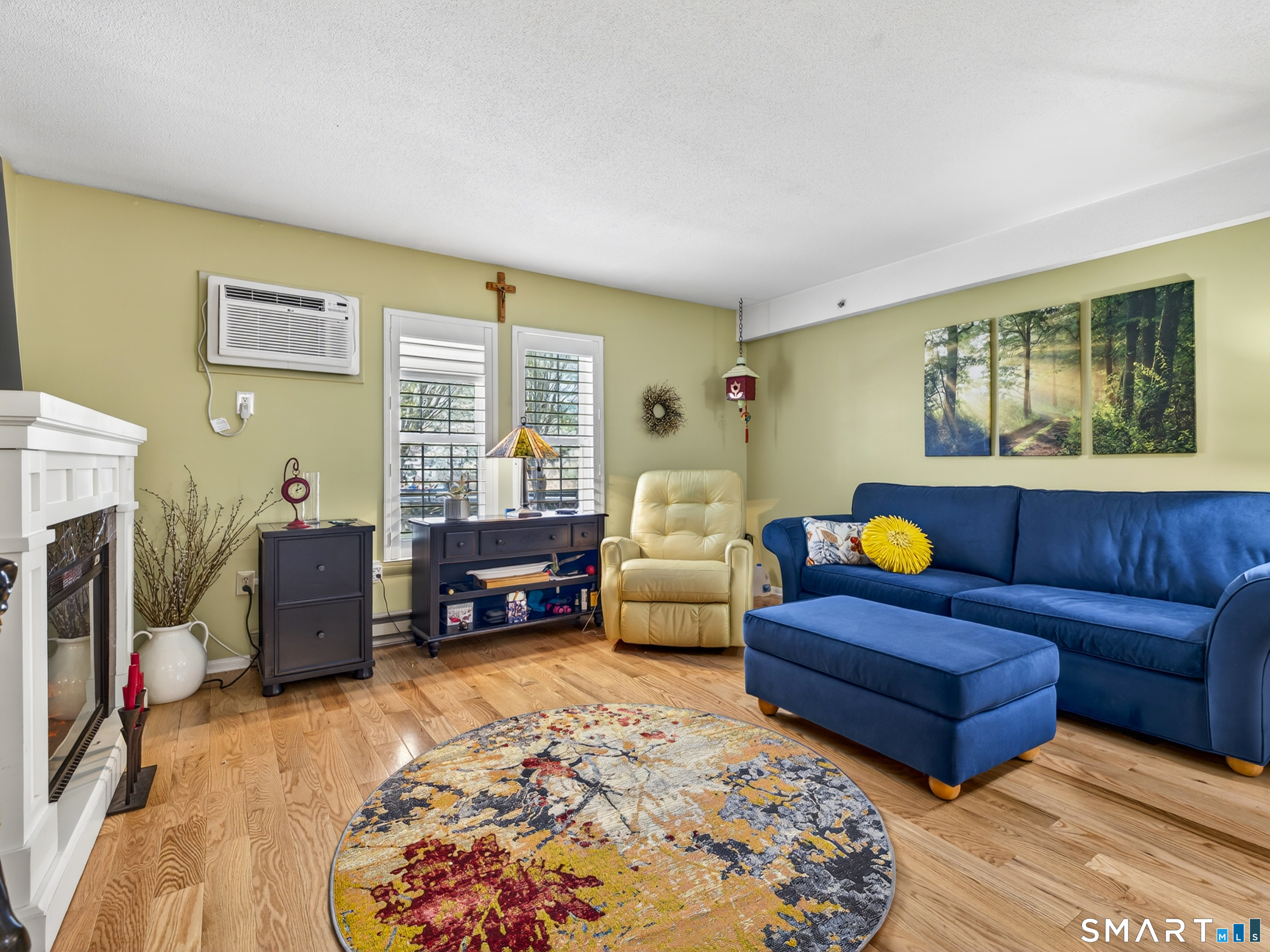 82 Longview Street Waterford CT 06385
