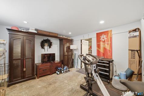 264 Sylvan Knoll Road Stamford CT 06902