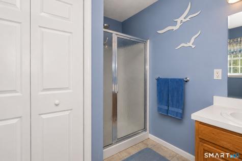 33 Joanne Drive East Hartford CT 06108