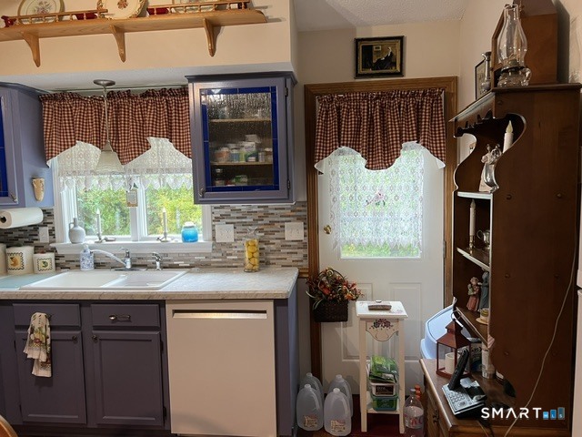 102 North Maple Street Enfield CT 06082