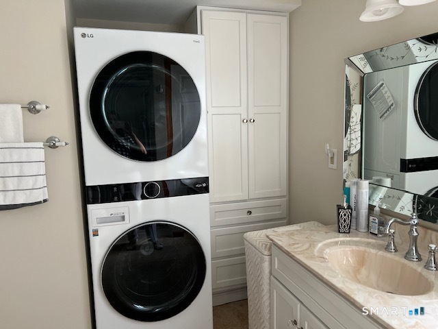 102 North Maple Street Enfield CT 06082