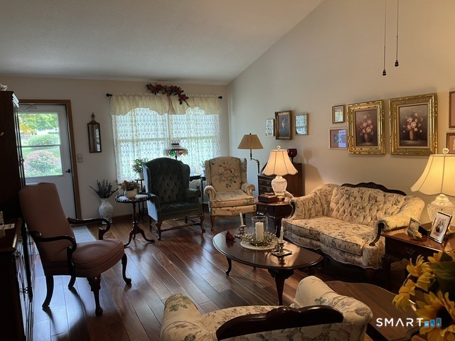 102 North Maple Street Enfield CT 06082