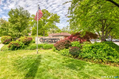 2289 Bedford Street Stamford CT 06905