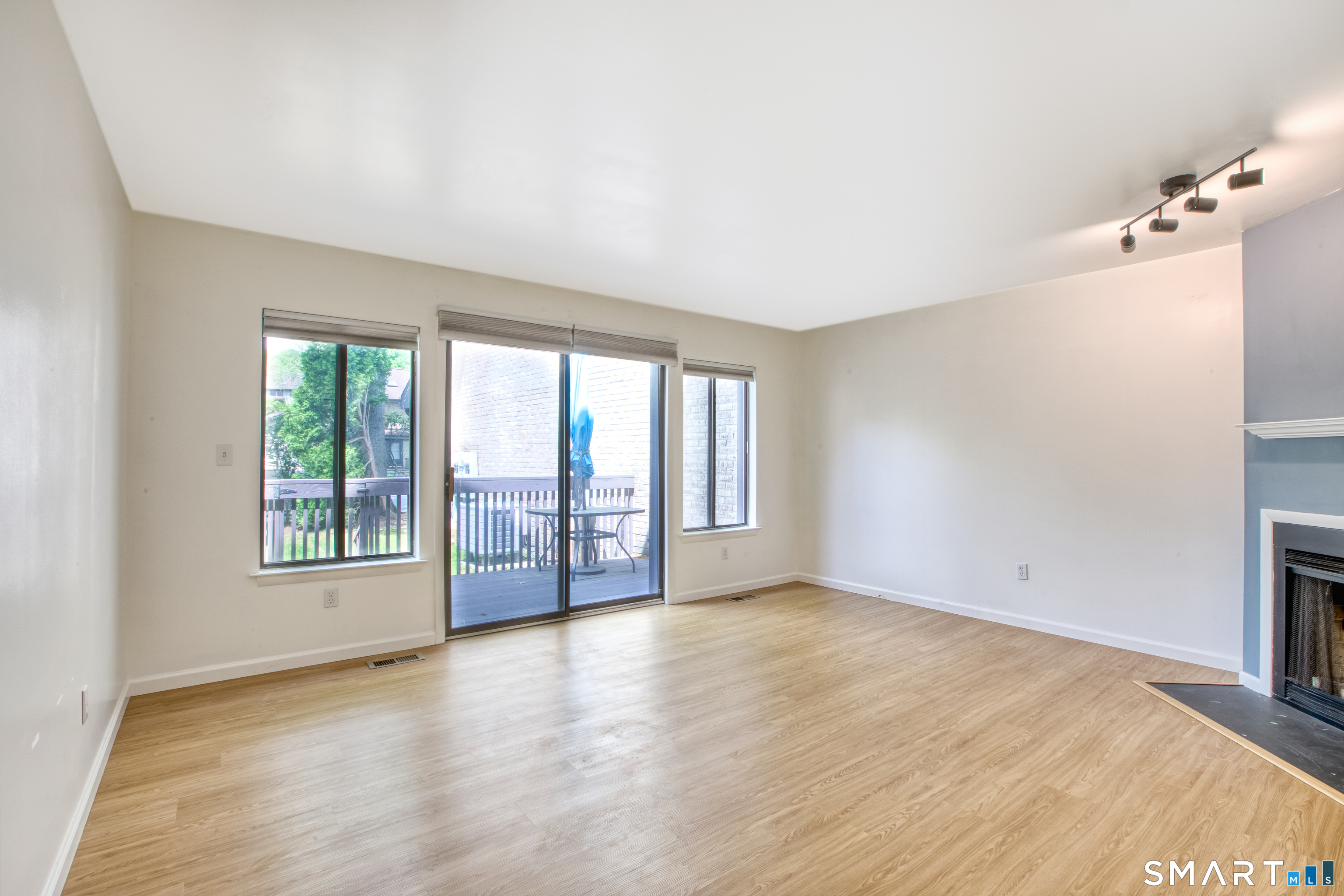 2289 Bedford Street Stamford CT 06905