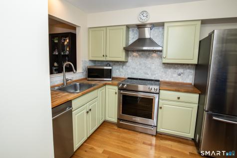 77 Newbury Lane Wallingford CT 06492