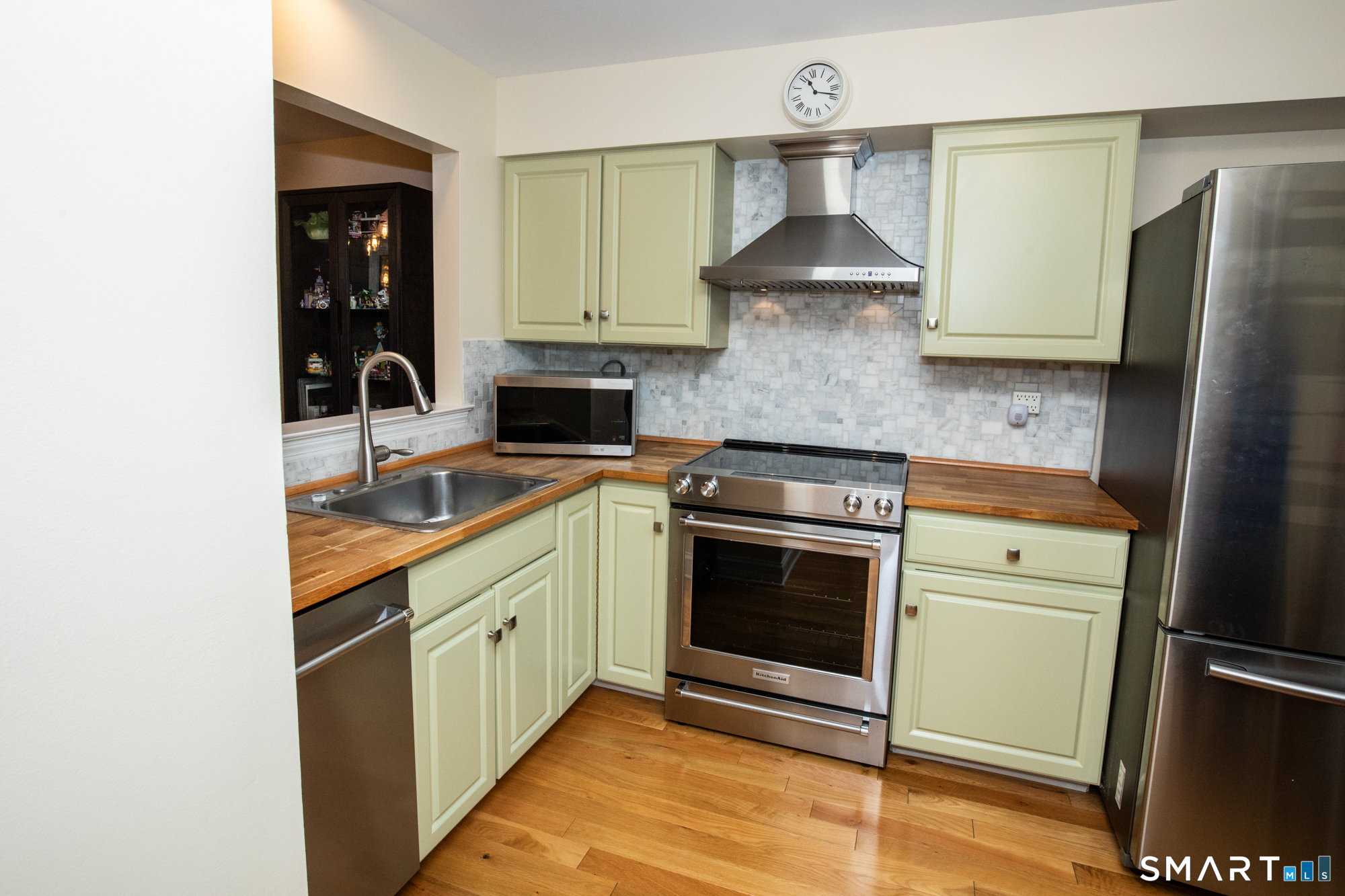 77 Newbury Lane Wallingford CT 06492