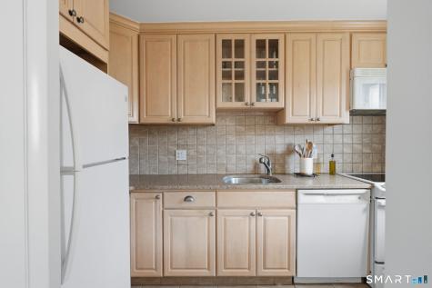 2437 Bedford Street Stamford CT 06905