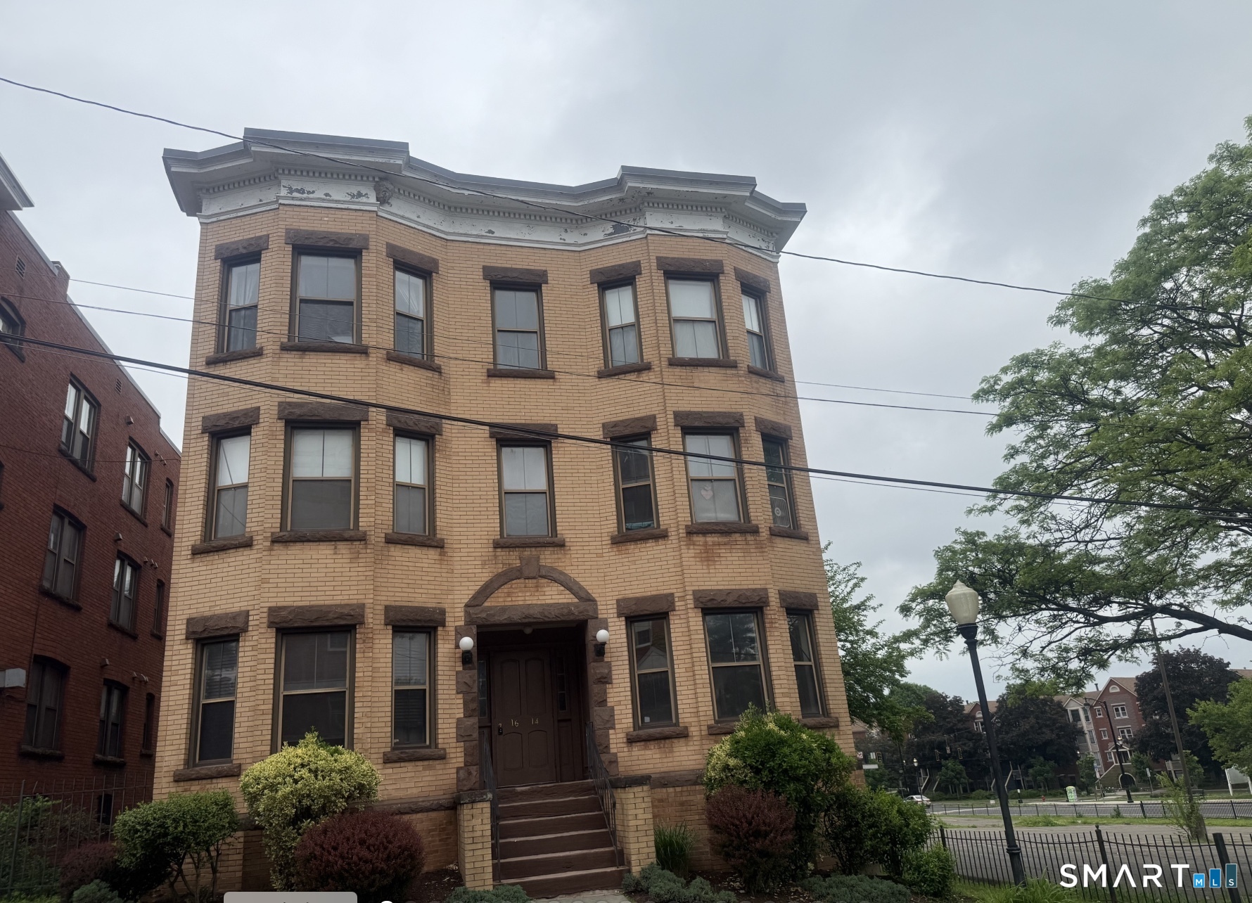 16 Essex Street Hartford CT 06114