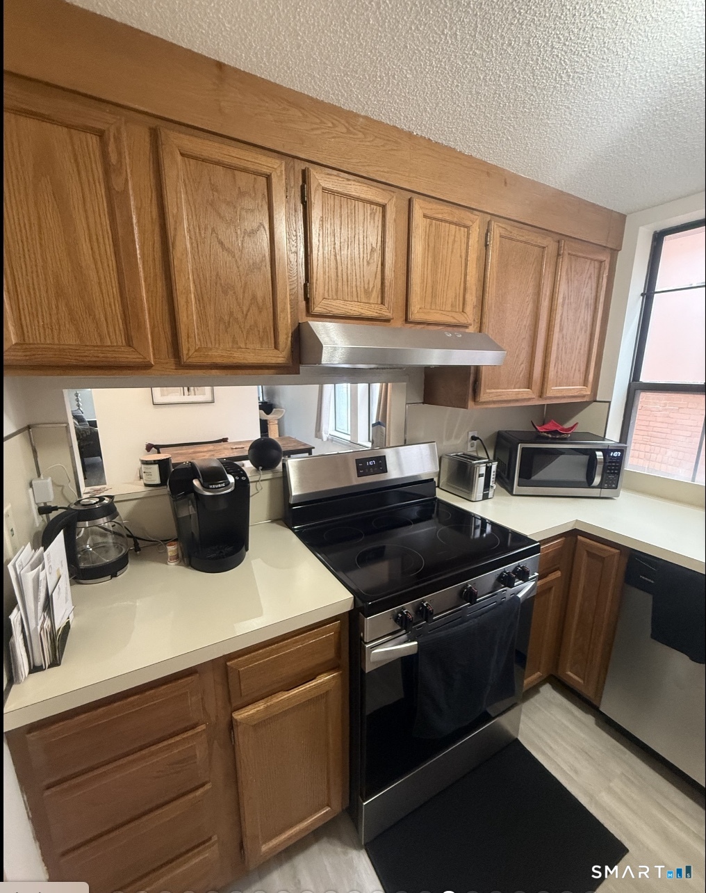 16 Essex Street Hartford CT 06114