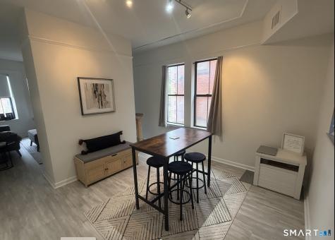 16 Essex Street Hartford CT 06114