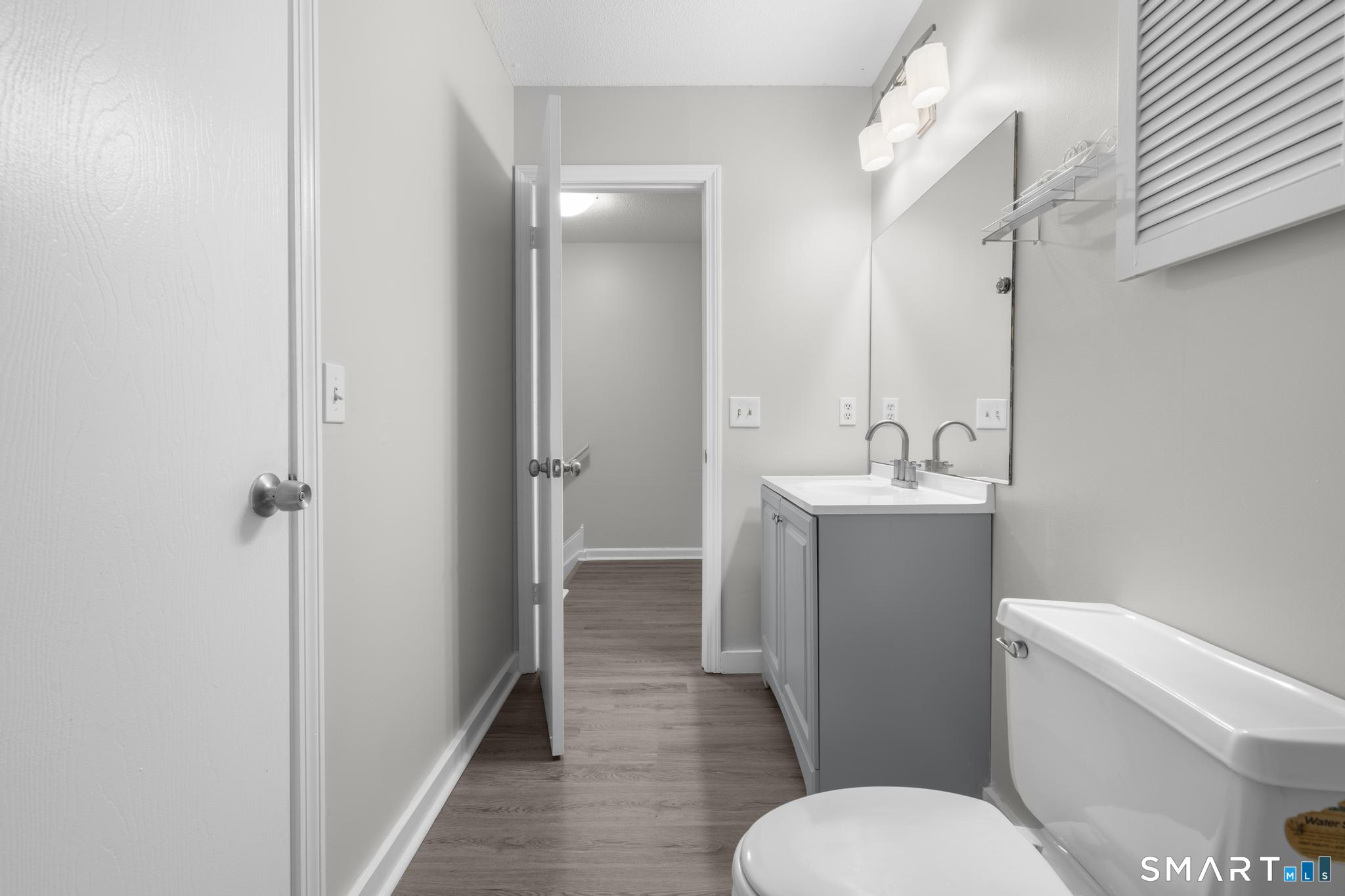 160 Sterling Village Meriden CT 06450