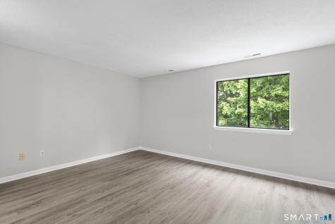 160 Sterling Village Meriden CT 06450
