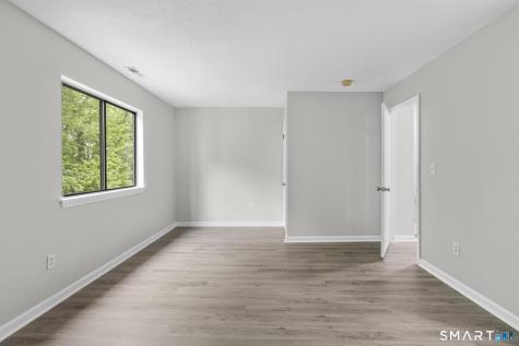 160 Sterling Village Meriden CT 06450