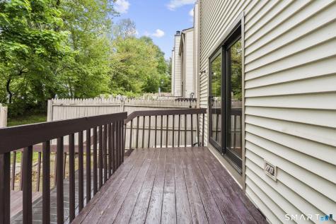 160 Sterling Village Meriden CT 06450