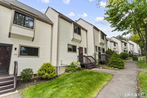 160 Sterling Village Meriden CT 06450