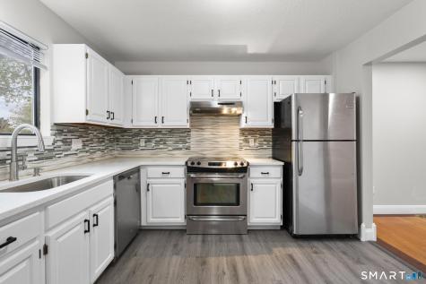 160 Sterling Village Meriden CT 06450