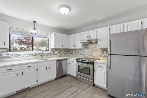 160 Sterling Village Meriden CT 06450