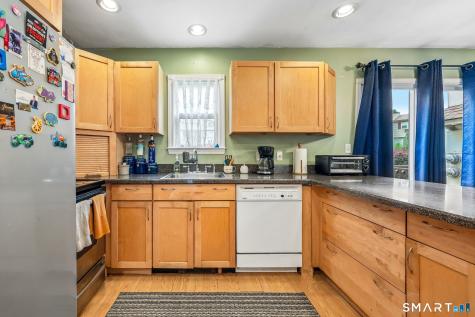 30 Round Tree Drive Naugatuck CT 06770