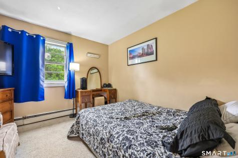 30 Round Tree Drive Naugatuck CT 06770