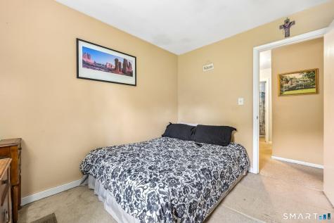 30 Round Tree Drive Naugatuck CT 06770