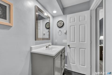 8 Rose Lane Danbury CT 06811