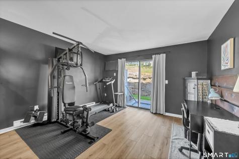 8 Rose Lane Danbury CT 06811