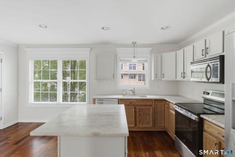 46 Donahue Lane Manchester CT 06042