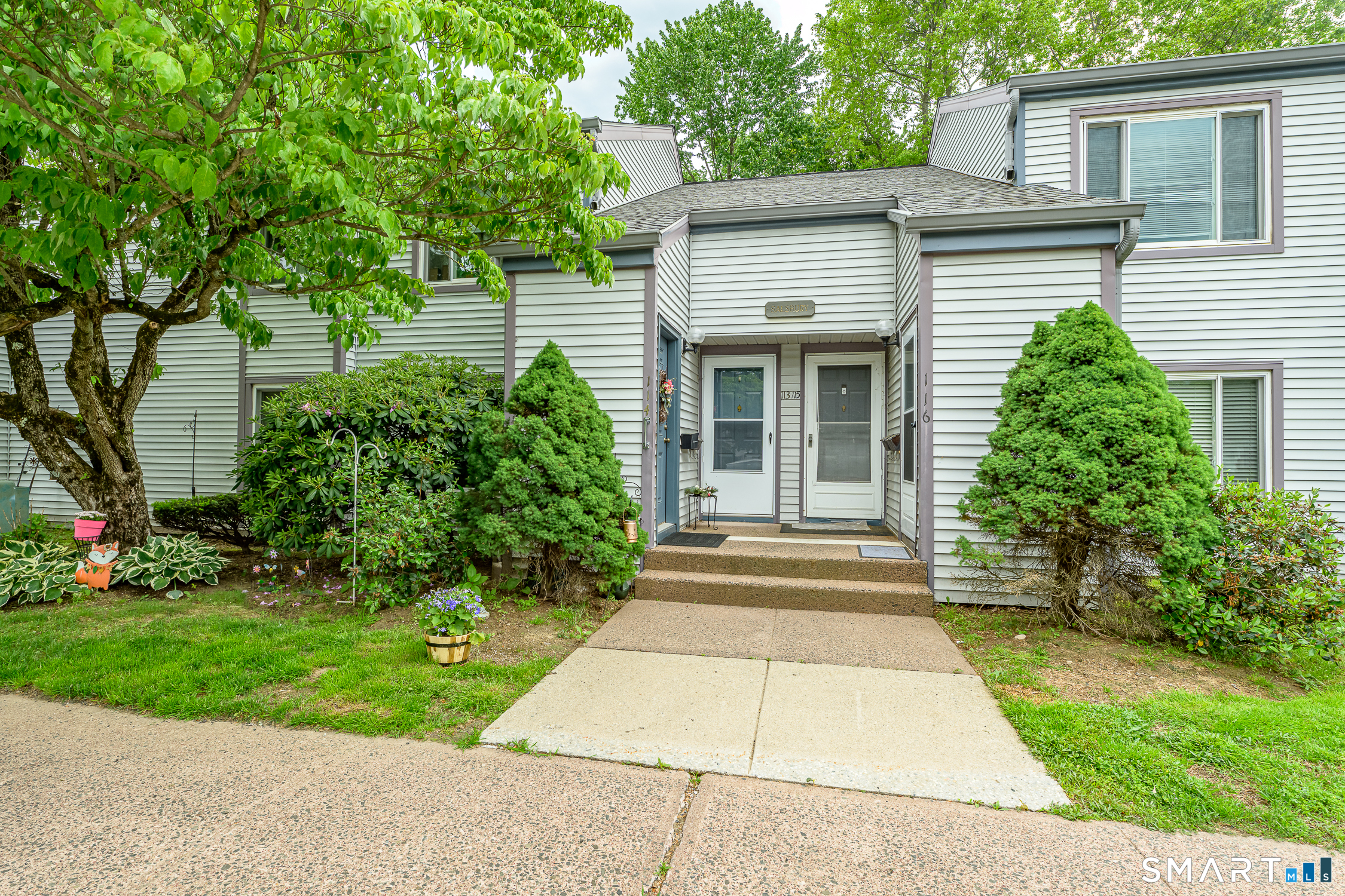 113 Candlewood Drive South Windsor CT 06074