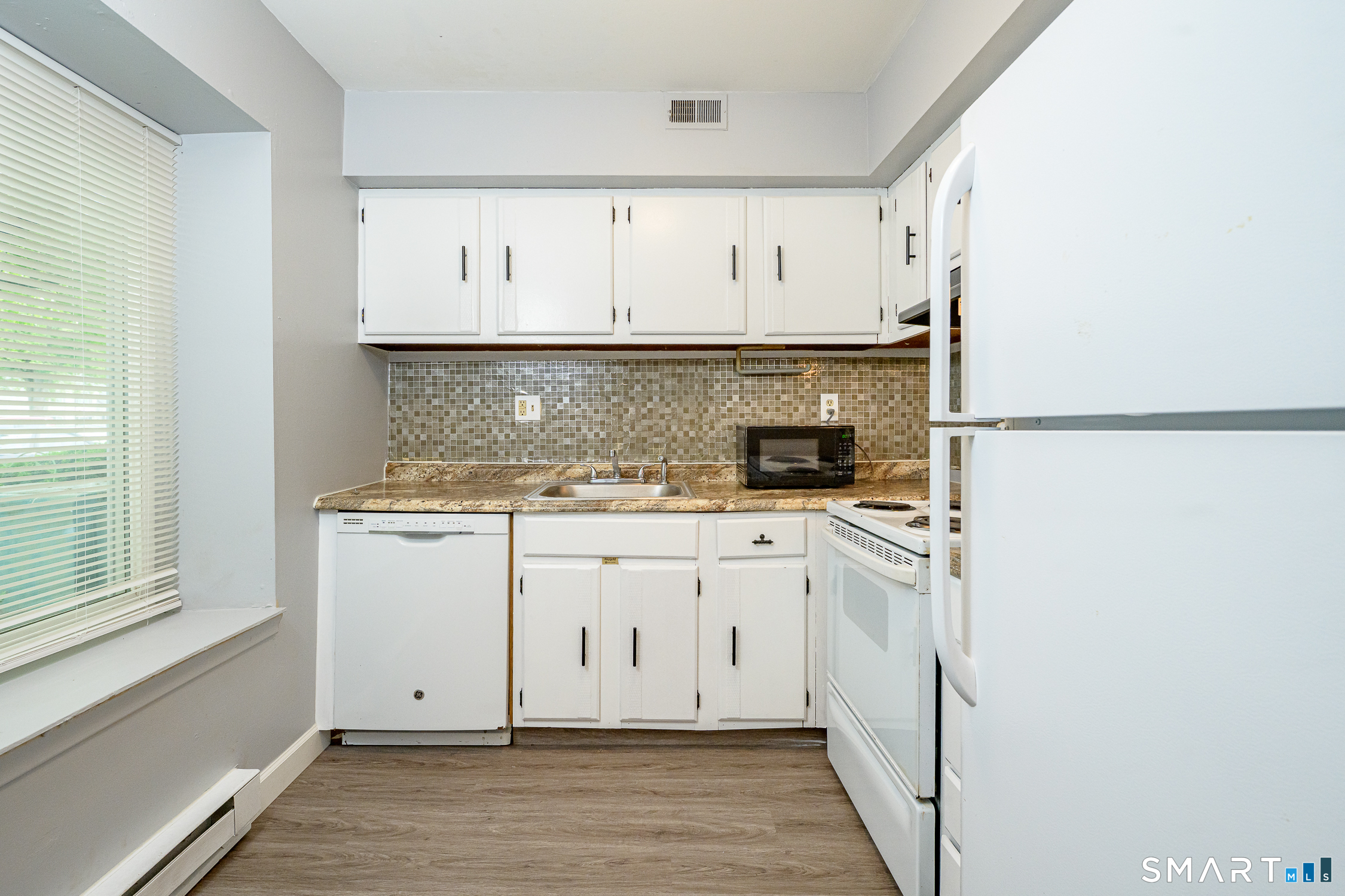 113 Candlewood Drive South Windsor CT 06074