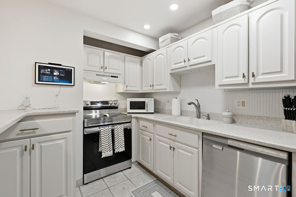 1 Valley Road Stamford CT 06902