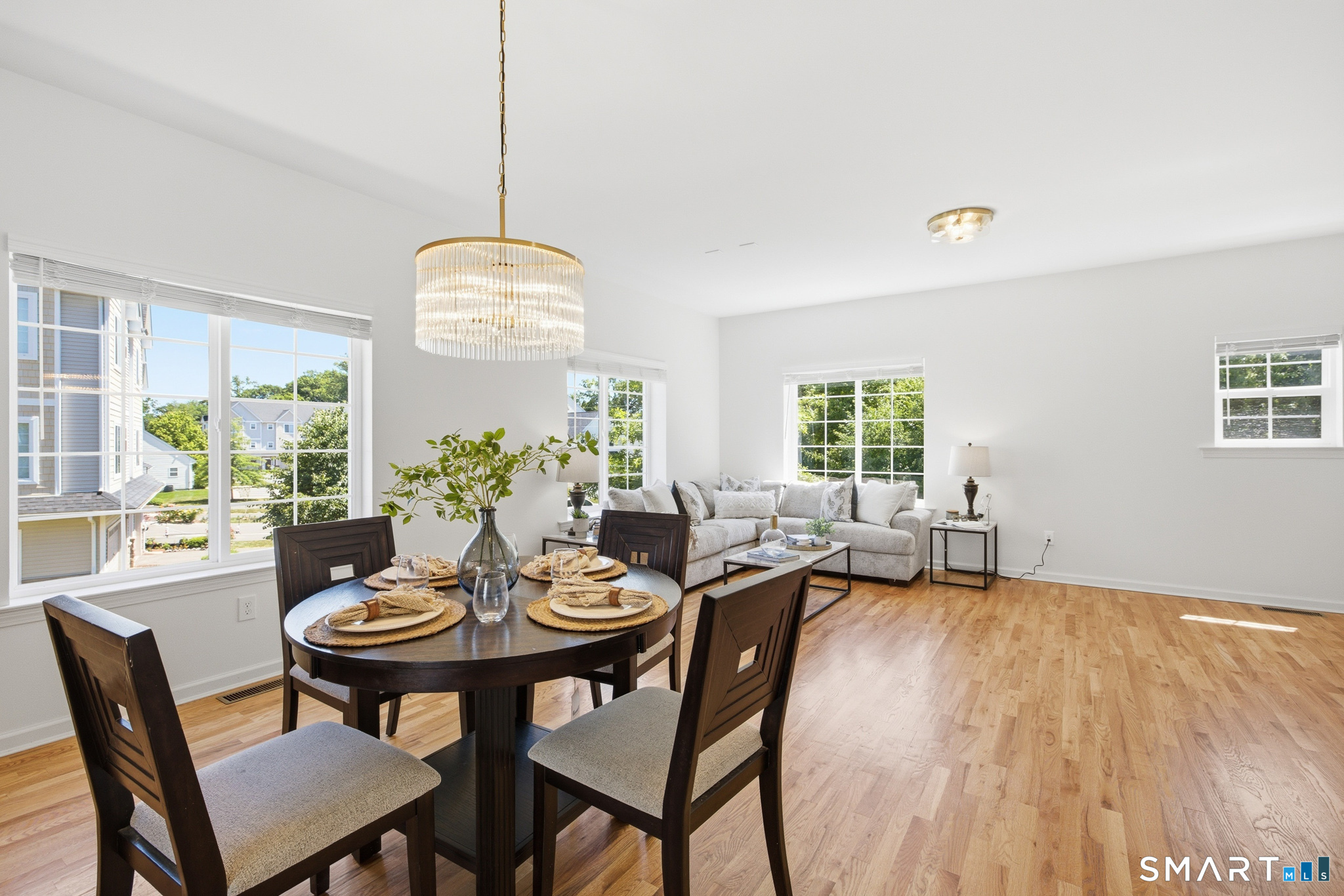 42 Lexie Lane South Windsor CT 06074