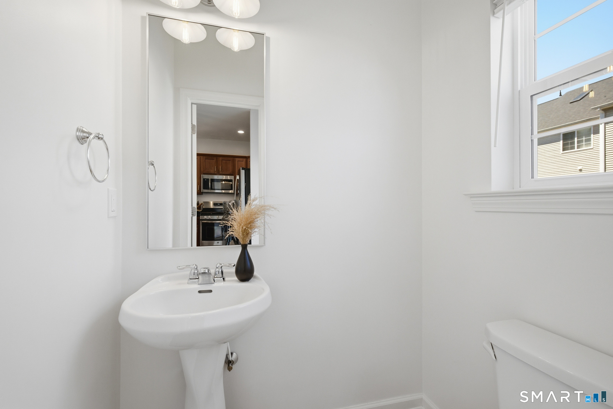 42 Lexie Lane South Windsor CT 06074