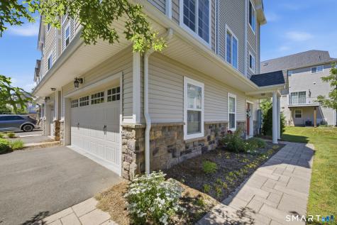 42 Lexie Lane South Windsor CT 06074