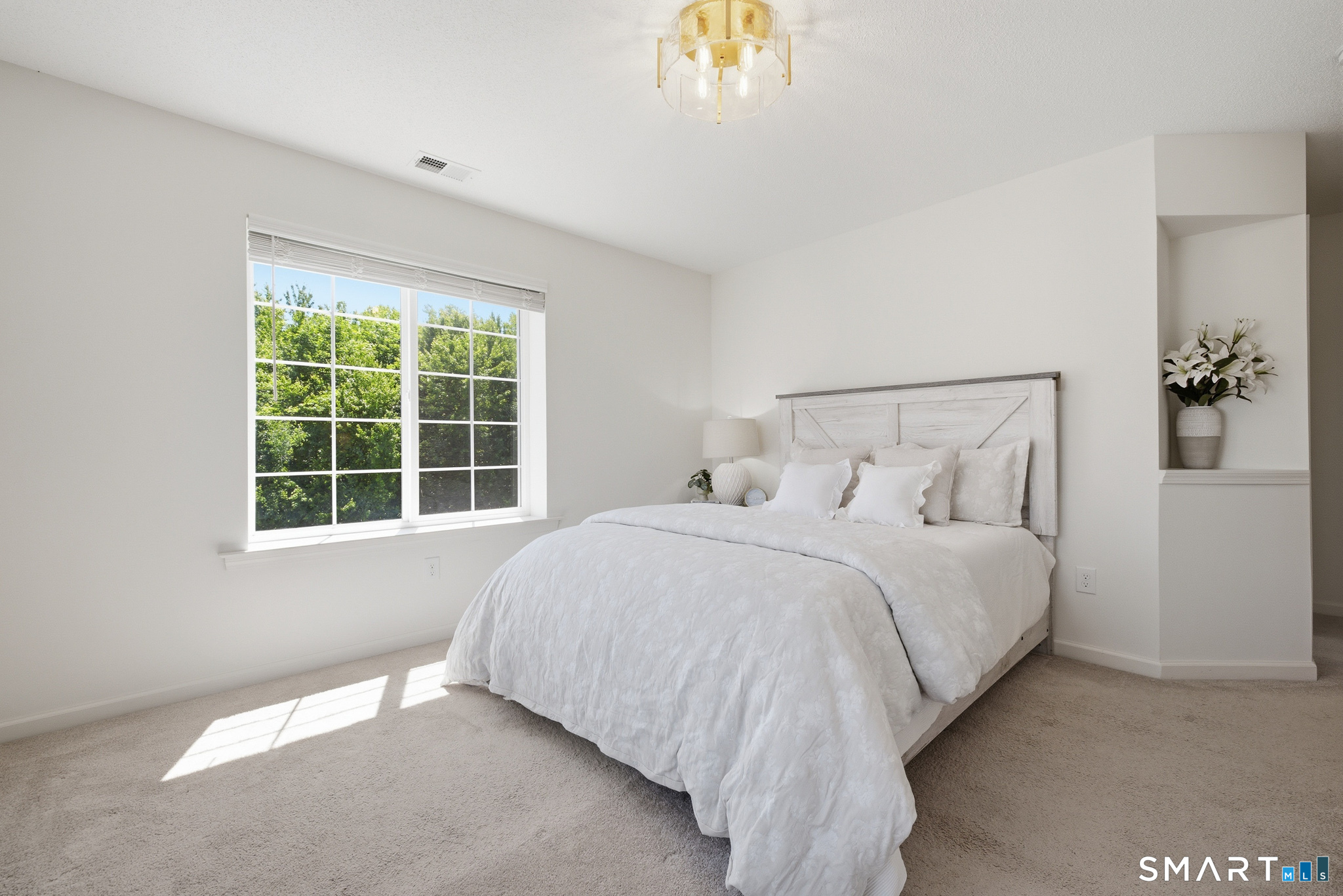42 Lexie Lane South Windsor CT 06074